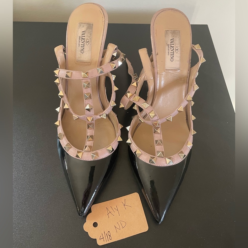 Valentino 40.5 black and gold